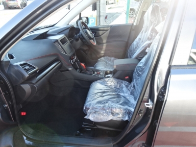フォレスター(スバル)登録済未使用車 前席内装