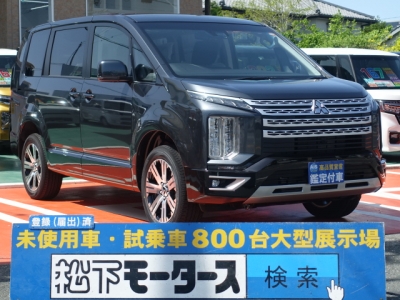 デリカD:5 4WD(三菱)レンタ登録済未使用車 全体