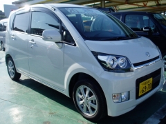 ムーブカスタム(ダイハツ)未使用車 全体