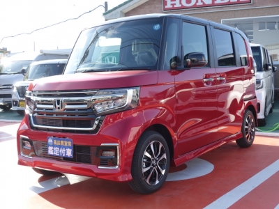 N-BOXカスタム(ホンダ)届出済未使用車 前方