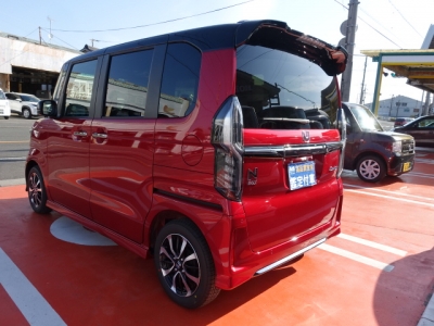 N-BOXカスタム(ホンダ)届出済未使用車 後方