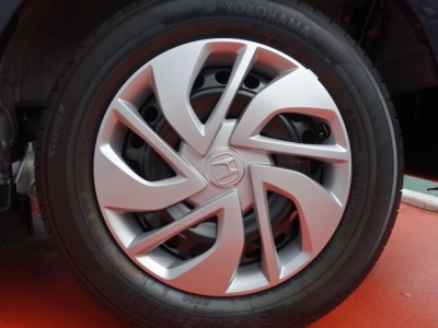 フリード(ホンダ)登録済未使用車 後席内装