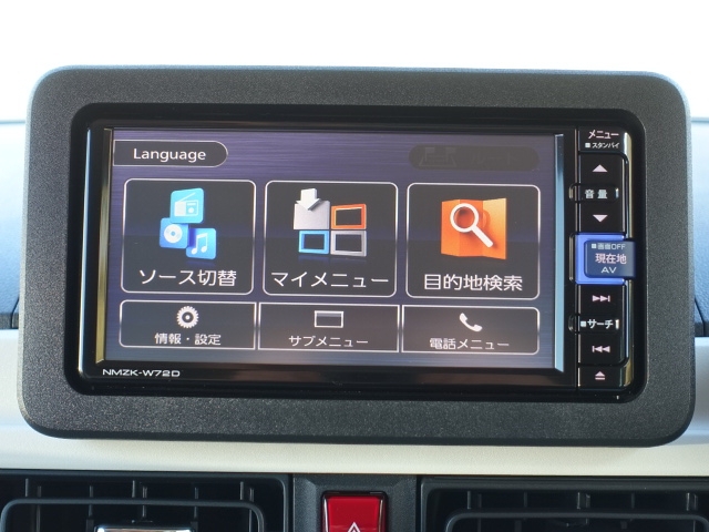 ダイハツ 純正ナビ NMZK-W70D 2022年製 DAIHATSU 面倒臭い