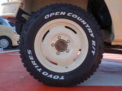 ジムニー(ダムド)新車見本展示無 内外装写真他