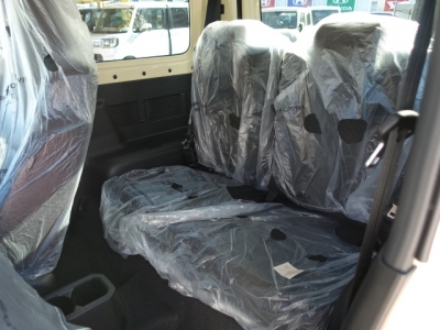 ジムニー(ダムド)新車見本展示無 内外装写真他１