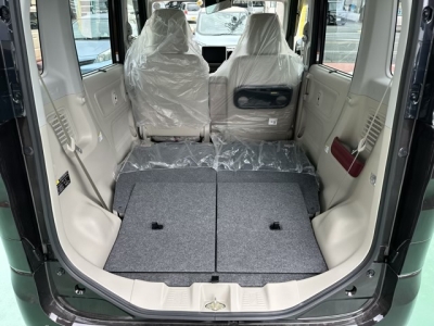 スペーシア(スズキ)届出済未使用車 内外装写真他１