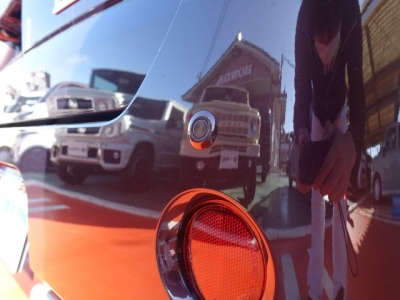 ミラトコット(ダイハツ)新車見本展示有 内外装写真他１
