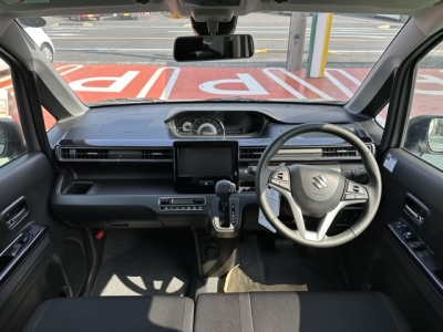 ワゴンRスティングレー(スズキ)ディーラ-試乗車 内外装写真