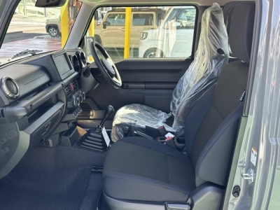ジムニーシエラ(スズキ)新車見本展示無 前席内装