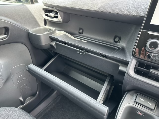 シエンタ(トヨタ)登録済未使用車 23