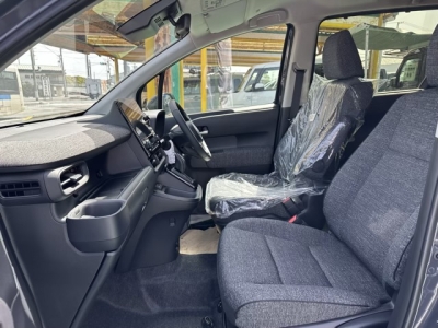 シエンタ(トヨタ)登録済未使用車 前席内装