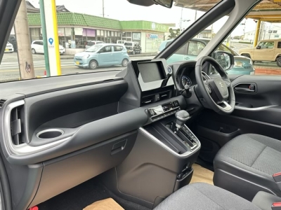 ランディ(スズキ)中古車 後席内装