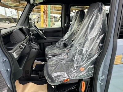 N-VAN(ホンダ)届出済未使用車 前席内装