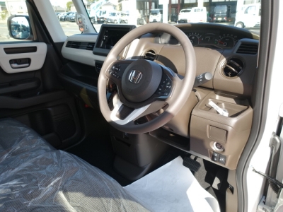 N-BOX(ホンダ)届出済未使用車 内外装写真