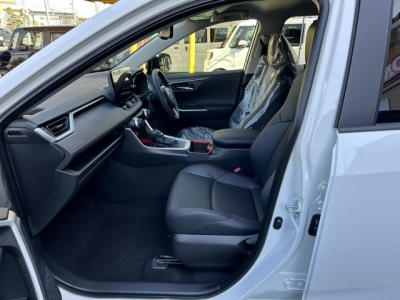 ＲＡＶ４(トヨタ)登録済未使用車 前席内装