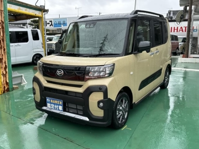 タントファンクロス(ダイハツ)届出済未使用車 前方