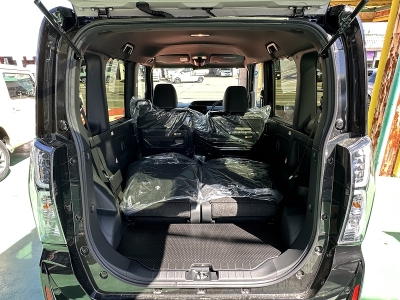 タントカスタム(ダイハツ)届出済未使用車 内外装写真他２