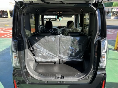 タントカスタム(ダイハツ)届出済未使用車 内外装写真他１