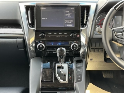 アルファード(トヨタ)登録済未使用車 内外装写真他２