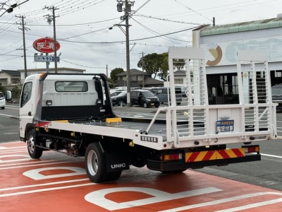 キャンター(三菱)レンタ登録済未使用車 後方