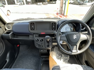 アルト(スズキ)届出済未使用車 内外装写真他２