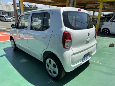 アルト(スズキ)届出済未使用車 後方
