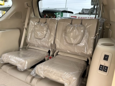 ランドクルーザープラド(トヨタ)登録済未使用車 内外装写真他