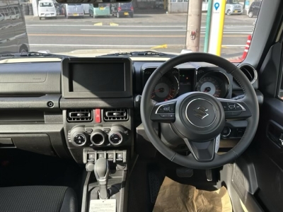 ジムニー(ダムド)新車見本展示無 内外装写真他１