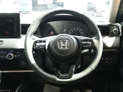 ヴェゼル(ホンダ)未使用車展示無 内外装写真