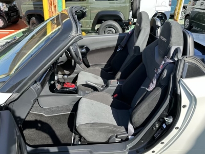 コペン(ダイハツ)ディーラｰ試乗車 前席内装
