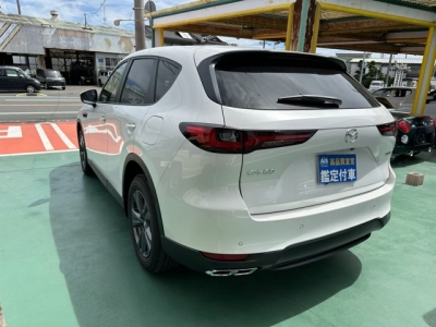 CX-60(マツダ)新車見本展示無 後方