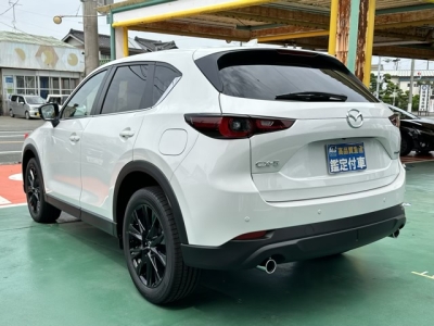 CX-5(マツダ)登録済未使用車 後方
