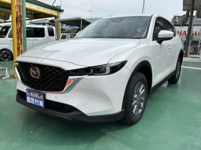 CX-5(マツダ)登録済未使用車 前方