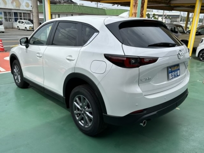 CX-5(マツダ)登録済未使用車 後方