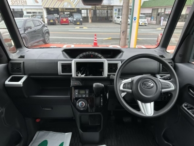 ウェイク(ダイハツ)中古車 後席から見た前席