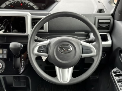 ウェイク(ダイハツ)中古車 内外装写真