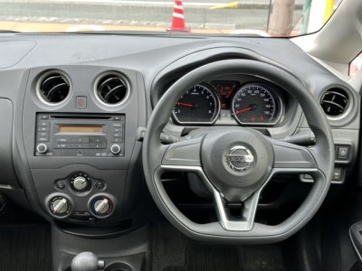 ノート(ニッサン)中古車 内外装写真他１