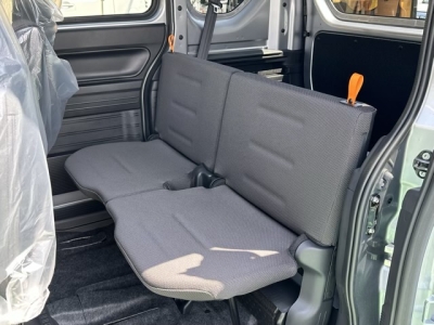 N-VAN(ホンダ)届出済未使用車 後席内装
