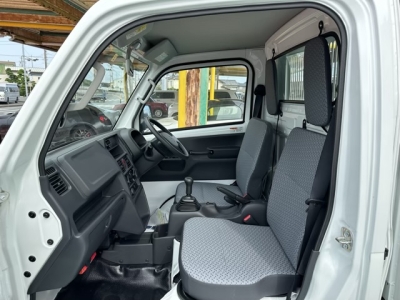 キャリートラック(スズキ)届出済未使用車 前席内装