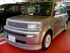 bB(トヨタ)中古車 前方