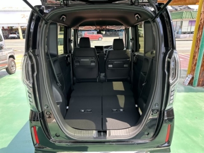 N-BOXカスタム(ホンダ)届出済未使用車 内外装写真他２