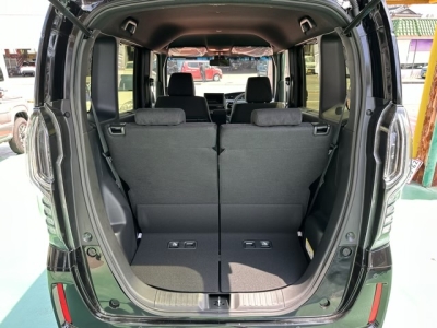 N-BOXカスタム(ホンダ)届出済未使用車 内外装写真他１