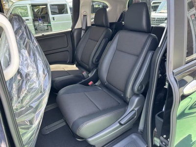 フリード(ホンダ)登録済未使用車 後席内装