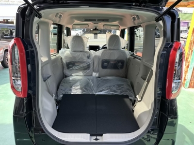 ルークス(ニッサン)新車見本展示有 内外装写真他２