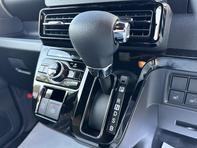 タント(ダイハツ)届出済未使用車 26