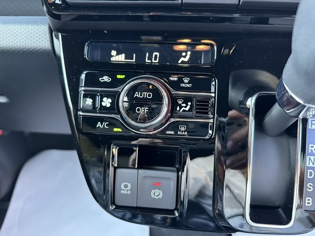 タント(ダイハツ)届出済未使用車 27