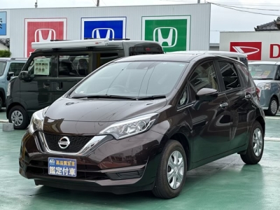 ノート(ニッサン)中古車 前方