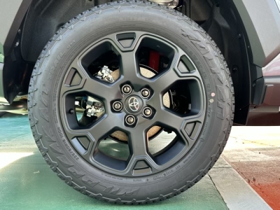ＲＡＶ４(トヨタ)登録済未使用車 後席から見た前席