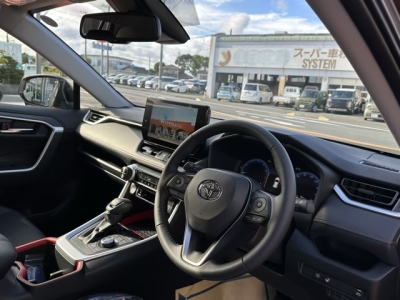 ＲＡＶ４(トヨタ)登録済未使用車 内外装写真他