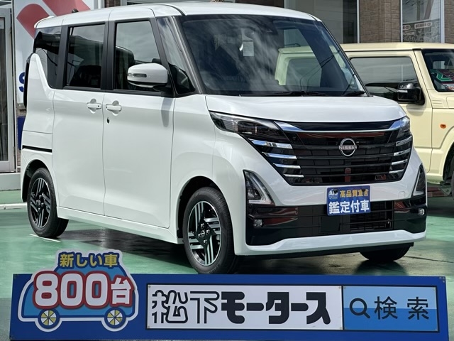 新型ルークス(ニッサン)新車見本展示無全体拡大